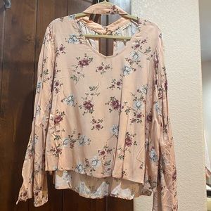 NWOT Heart N Hips Floral Choker Blouse
